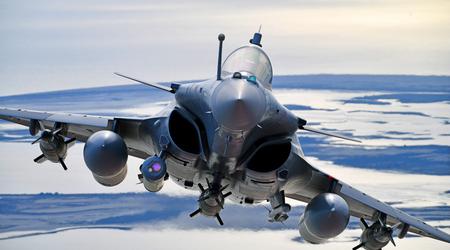 Frankrig køber 42 Dassault Rafale-kampfly