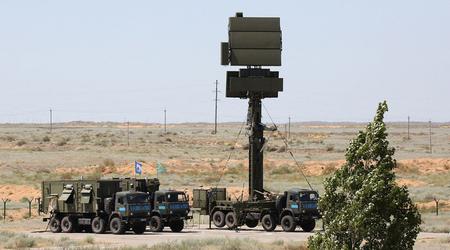 En ukrainsk FPV-drone ødelagde en sjælden Podlyot-radarstation, som bruges sammen med S-300 og S-400 luftforsvarssystemer.