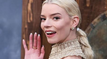 Skuespillerinden Anya Taylor-Joy kunne ikke tage selfies med en fan, fordi hun ikke kunne finde ud af sin Android-smartphone (video)