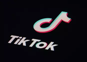TikTok hyrer teenagere til at beskytte ...