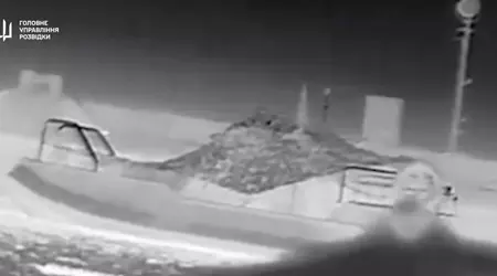 Magura V5 strike marinedrone ødelægger fjendtlig speedbåd om natten (video)