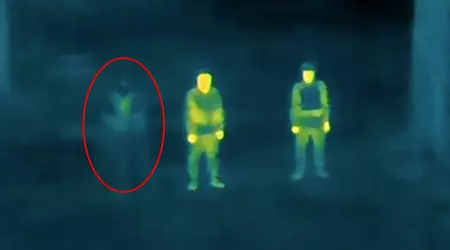 Ukraine har skabt en usynlighedskappe til forsvarsstyrkerne, den vejer 2,5 kg, og den er ikke synlig i varmekameraet