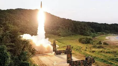 Republikken Korea viste L-SAM luftforsvarssystemer, en mystisk UAV, K2 kampvogne og K9 haubitser, men ikke det seneste Hyunmoo V ballistiske missil.