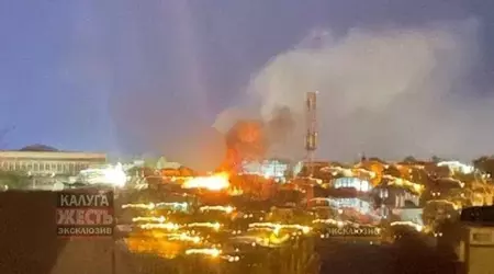 Angreb på et raffinaderi i Kaluga-regionen: Russiske myndigheder bekræfter UAV-angreb og brand