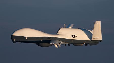 Northrop Grumman har annonceret, at MQ-4C Triton rekognosceringsdroner leveret til den amerikanske flåde har opnået indledende operationel kapacitet for