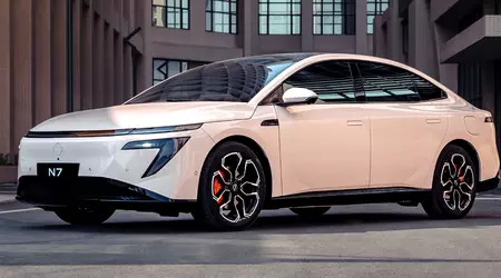 Nissan har modtaget 17.000 ordrer på sedan N7 på en måned og har nu til hensigt at sælge den globalt