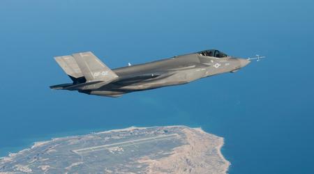 Den amerikanske flåde vil udstyre femte generation af F-35 Lightning II-kampfly med nye JAGM-F-missiler.