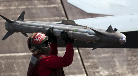 Rumænien forsyner sine F-16-fly med de nyeste AIM-9X luft-til-luft-missiler