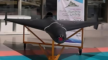 Iran afslørede UAV'en Shahed-238: en jetdrevet modifikation af Shahed-136 med tre forskellige styresystemer.