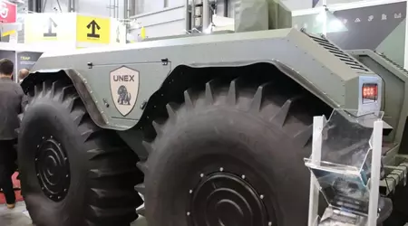 Den tjekkisk-ukrainske amfibiedrone UNEX UGV - en multipurpose platform til logistikopgaver og evakuering af de sårede - er blevet præsenteret