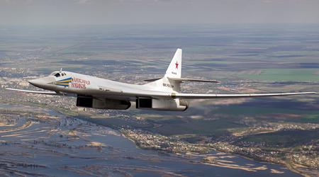 Russiske Tu-160 atombombefly har modtaget et strategisk krydsermissil Kh-BD med en rækkevidde på mere end 6.500 kilometer.