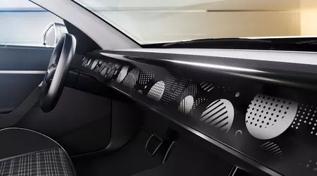 Continental har afsløret et brugerdefinerbart cockpit med en 1,3 meter bred E Ink-skærm