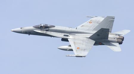 Spanien vil bruge 55 millioner dollars på at forlænge F/A-18 Hornet-kampflyenes levetid til midten af næste årti.