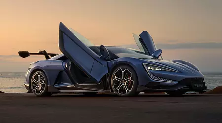 BYD har afsløret Yangwang U9: en elektrisk sportsvogn med 1.300 hk, acceleration til 100 km/t på 2,36 sekunder og en pris på 250.000 dollars.