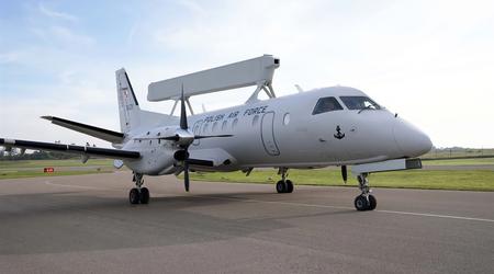 Polen modtog det første Saab 340B AEW-300 langtrækkende radardetekterings- og kontrolfly