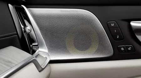 Ejere af Volvo-biler i Kina er blevet udstyret med falske Bowers & VVilkins-højttalere