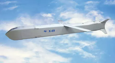 Russerne har afsløret Kh-69-krydsermissilet med et 310 kg tungt sprænghoved og en rækkevidde på op til 290 km til femte generation af Su-57-kampflyet.