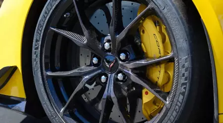 Chevrolet Corvette får 10-stempel bremsecalipre for første gang
