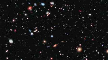 Det er officielt: Maisierne er en af de ældste galakser i universet og opstod 390 millioner år efter Big Bang.