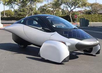 Aptera afslørede en produktionsklar solcellebil på ...