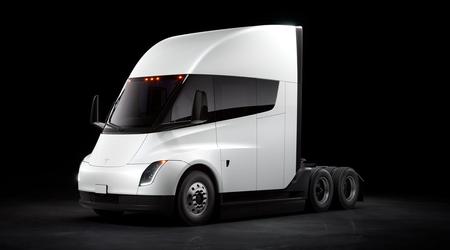 Tesla Semi i brand: Ilon Musks elektriske lastbil involveret i en alvorlig ulykke i USA