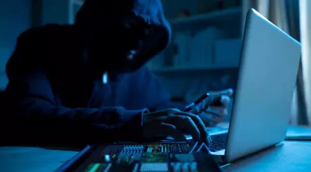 Frankrig anklager russisk militær efterretningstjeneste for cyberangreb, herunder under Macrons valgkampagne