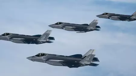 Northrop Grumman har fået tildelt 705 millioner dollars til at udvikle et avanceret SiAW-missil til femte generation af F-35 Lightning II-kampfly.