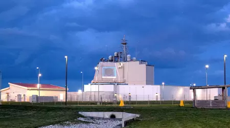 USA har bestilt Aegis Ashore-missilforsvarssystemet i Polen med Mk 41-affyringsramper til at opfange ballistiske missiler.