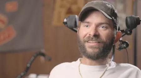 Jeg spiller, arbejder og lever takket være chippen i mit hoved": de første Neuralink-patienter bryder molden