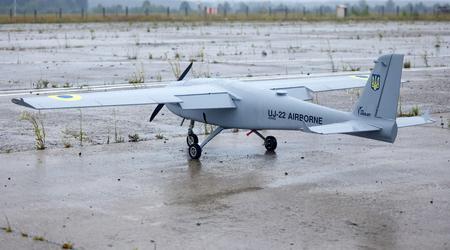 Ukraines sikkerhedstjeneste brugte 18 droner til at angribe en militærlejr i Rusland med omkring 80 stykker udstyr.