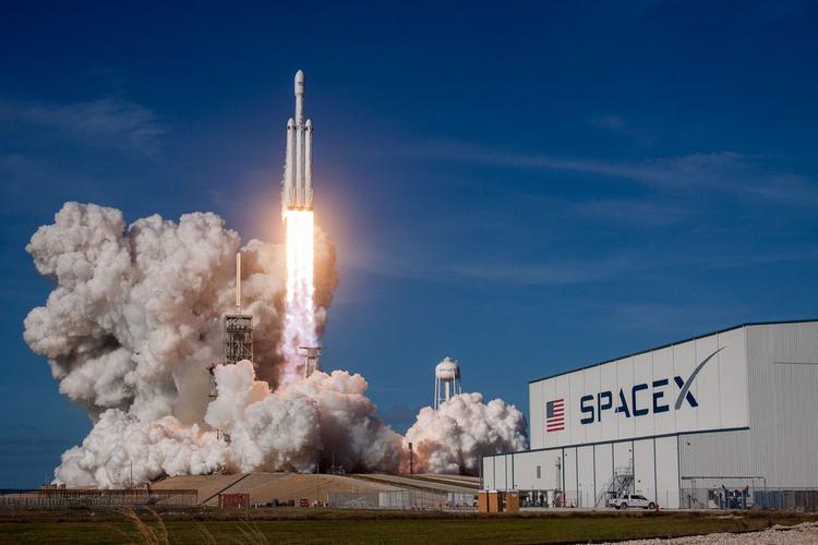 SpaceX vil foretage et aktietilbagekøb i ...