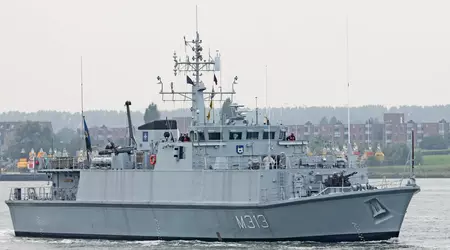 Estland kan tillade at sænke skibe, der truer ubådskabler