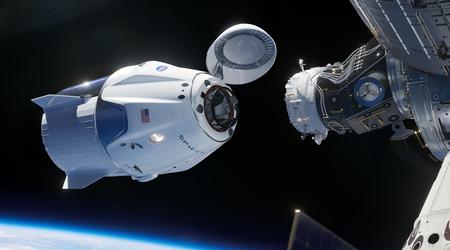 NASA har igen udsat opsendelsen af SpaceX Dragon-rumfartøjet med besætning til ISS på grund af udsættelser af Falcon Heavy-raketopsendelsen.