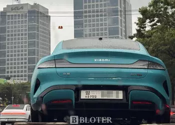 Xiaomi SU7 set outside Hyundais hovedkontor ...