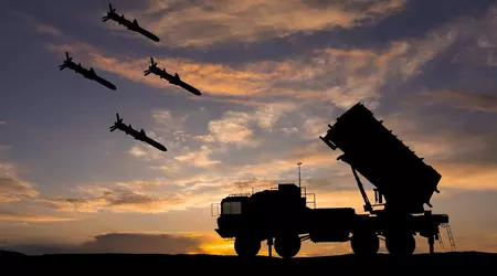 Spanien vil bruge 2,8 mia. dollars på at købe fire divisioner af Patriot-systemer med 24 M903-raketter, 51 PAC-3 MSE-missilfangere og 4 AN/MPQ-65-radarer.