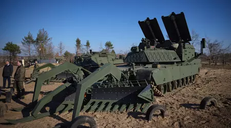 AFU har modtaget M1150 minerydningskøretøjer baseret på M1 Abrams kampvogne, men USA har ikke rapporteret om leverancerne.