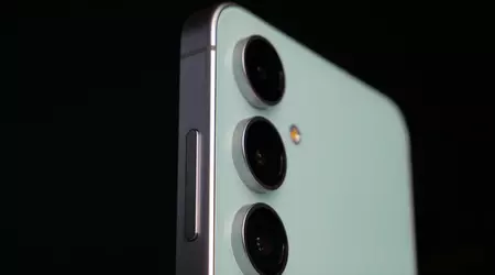 Det budgetvenlige Galaxy S25 FE-subflagship er blevet set på sit første livefoto