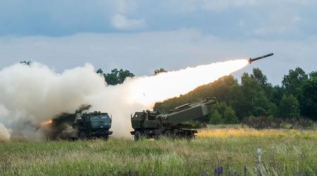 HIMARS ødelægger en sjælden russisk 2S5 Giatsint-S haubits sammen med BM-21 Grad missilsystem og 2S1 Gvozdika artillerienhed