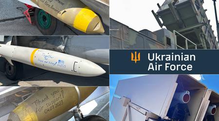 Ukraines luftvåben viser for første gang JDAM-ER smart bombs, der skal bruges sammen med MiG-29-kampfly