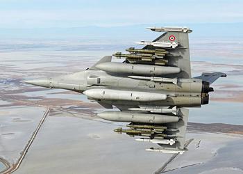 Ukrainske F-16-jagere vil kunne bære franske ...