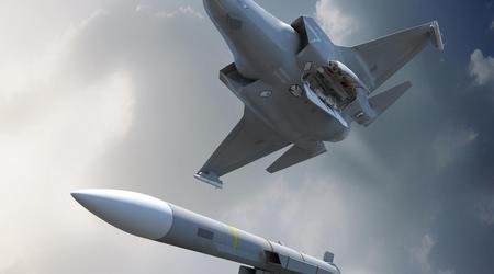 Japan investerer 123,5 mio. dollars i udvikling af luft-til-luft-missil til sjettegenerations kampfly
