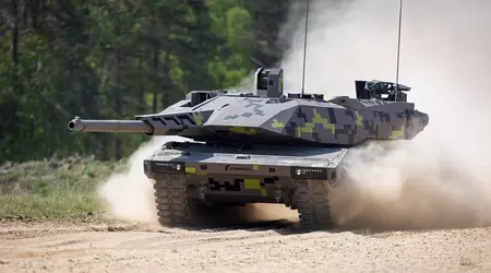 Italien har endnu ikke købt en Leopard 2A8, men ser allerede en erstatning for de mest moderne tyske kampvogne i MGCS-kampvognen, som vil kunne gøre tjeneste indtil 2070'erne.