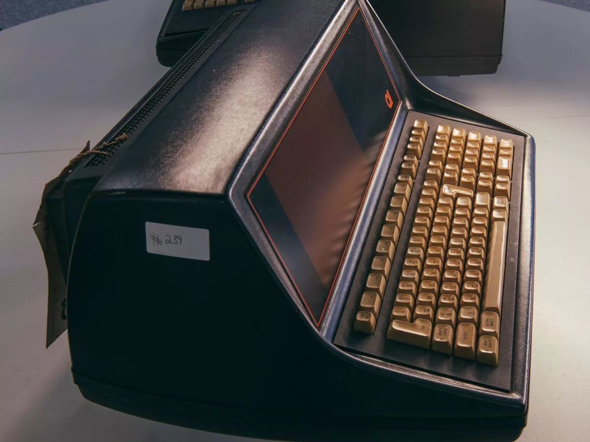 Verdens første mikrocomputer Q1 fra 1972 sælges for $32000 på auktion