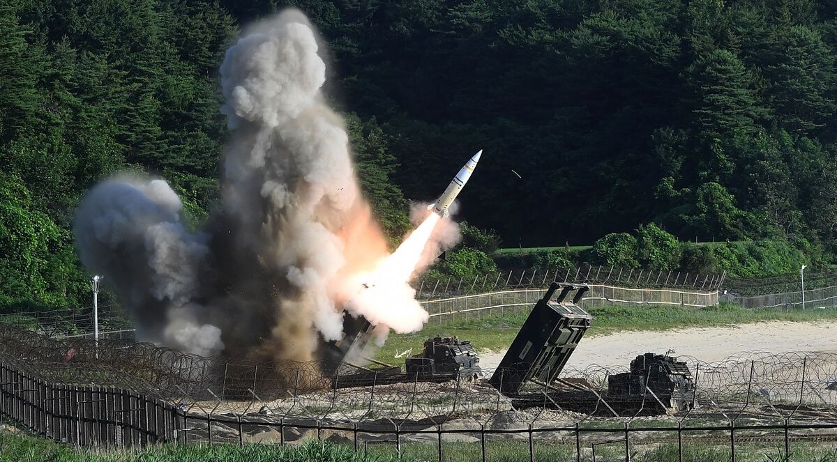 USA vil overføre ATACMS ballistiske missiler med klyngesprænghoveder til Ukraine, men uden officiel udmelding