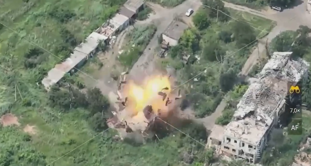 Ukraines væbnede styrker ødelægger den russiske hærs kommandopost med højpræcisions JDAM-ER-bomber