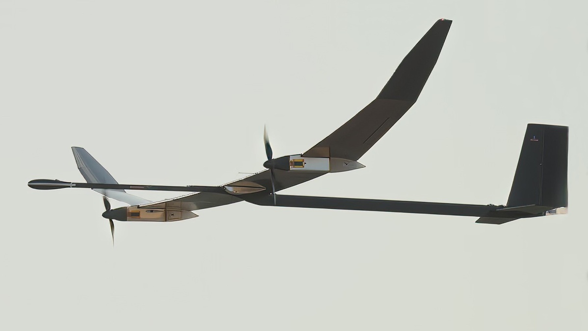 BAE Systems har gennemført en 24-timers testflyvning af PHASA-35-dronen, som vil kunne flyve i stratosfæren i et år uden at lande.