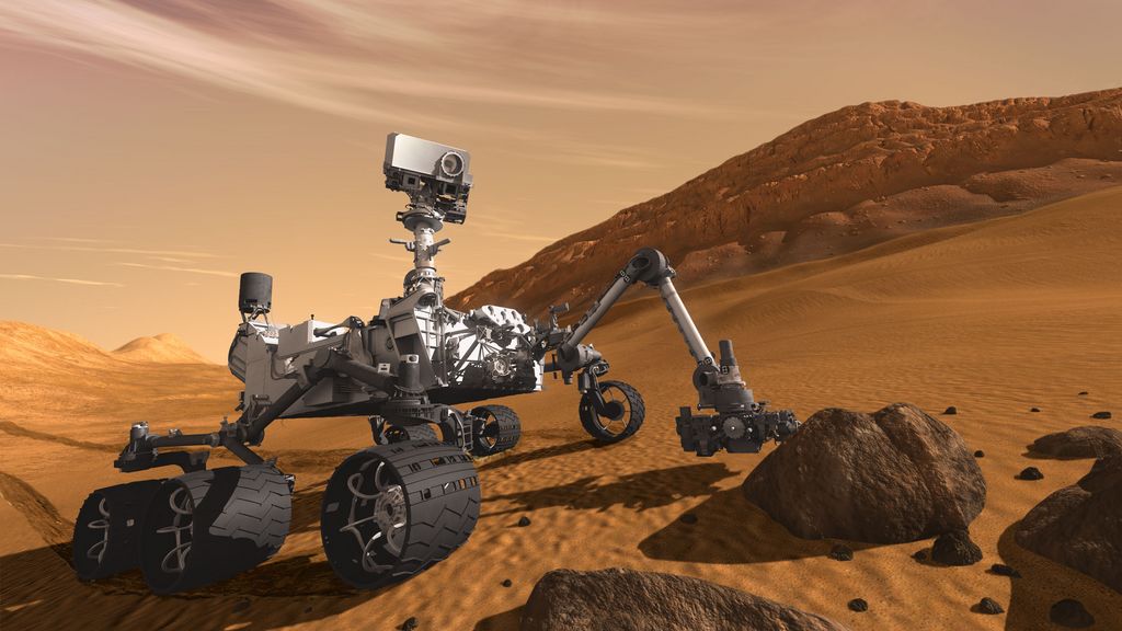 Curiosity har afsluttet den mest udfordrende mission i sin 11-årige historie, da roveren klatrede til en højde nær Mount Aeolis Mons