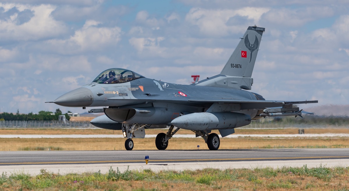 Tyrkiet udruster F-16 Fighting Falcon-kampfly med ATMACA antiskibsmissiler