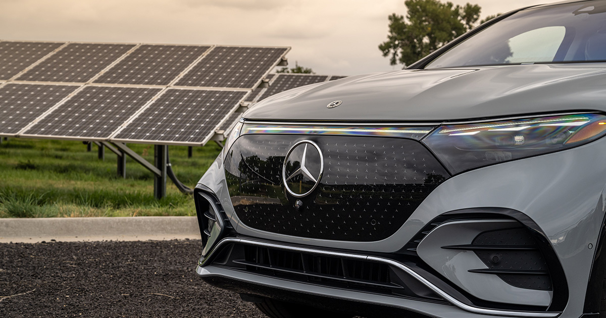 Mercedes-Benz eksperimenterer med en maling, der vil drive elbiler med solenergi