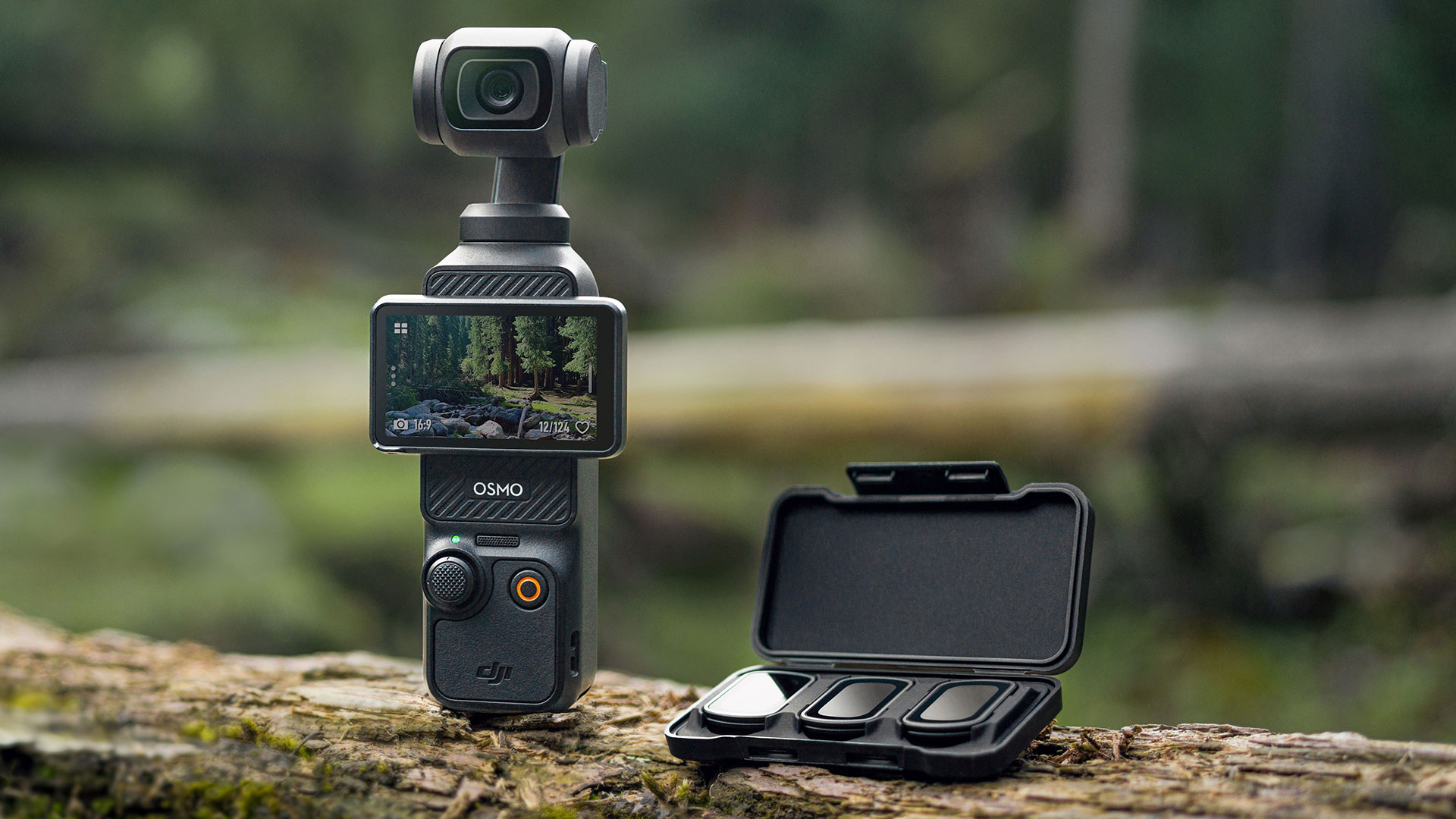 DJI har introduceret OSMO Pocket 3-kameraet med en 1" CMOS-sensor, 4K@120fps-understøttelse og en 2" skærm til en pris fra 519 USD.